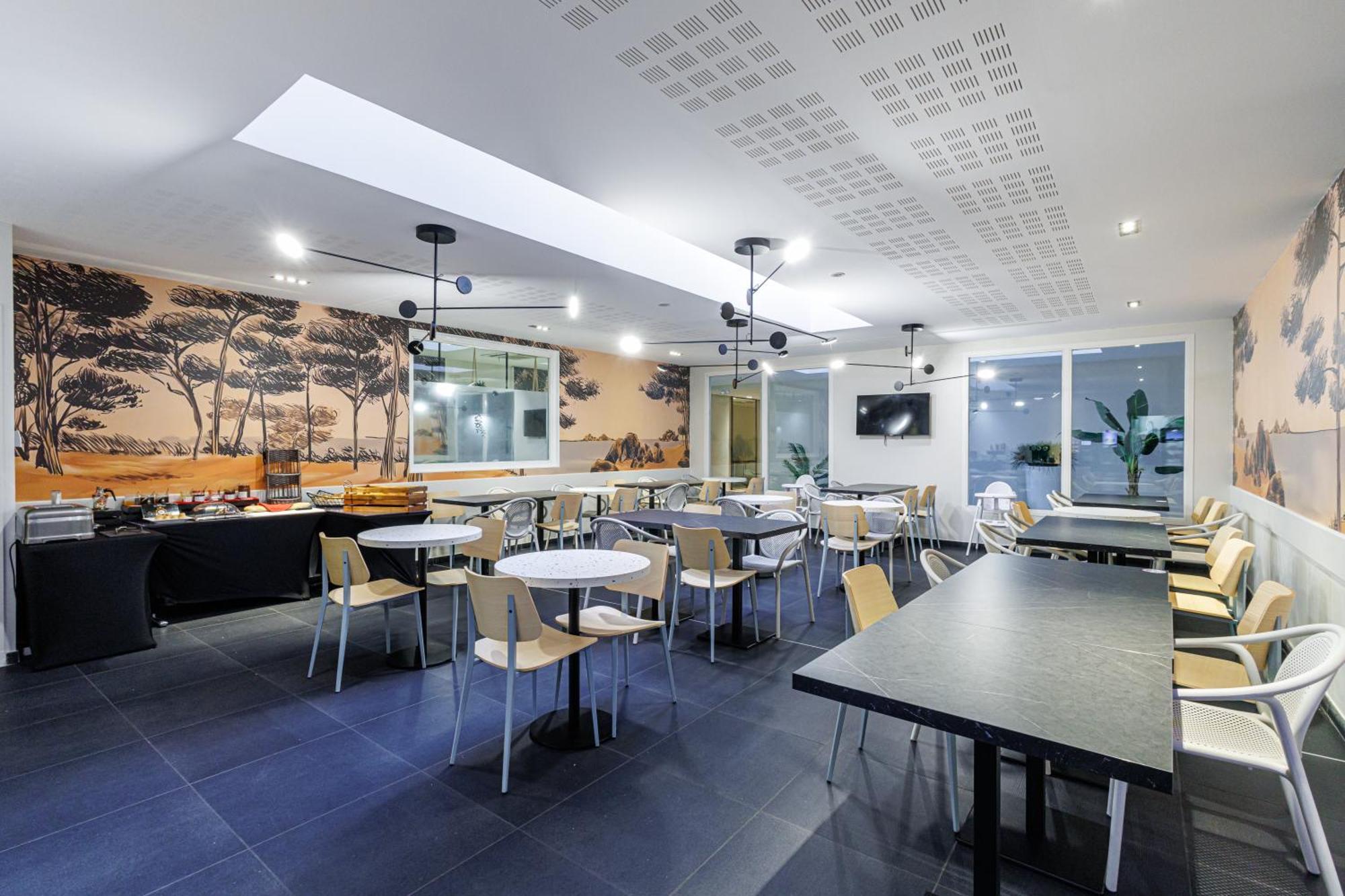 Adagio Centre Apart-hotel 3*
